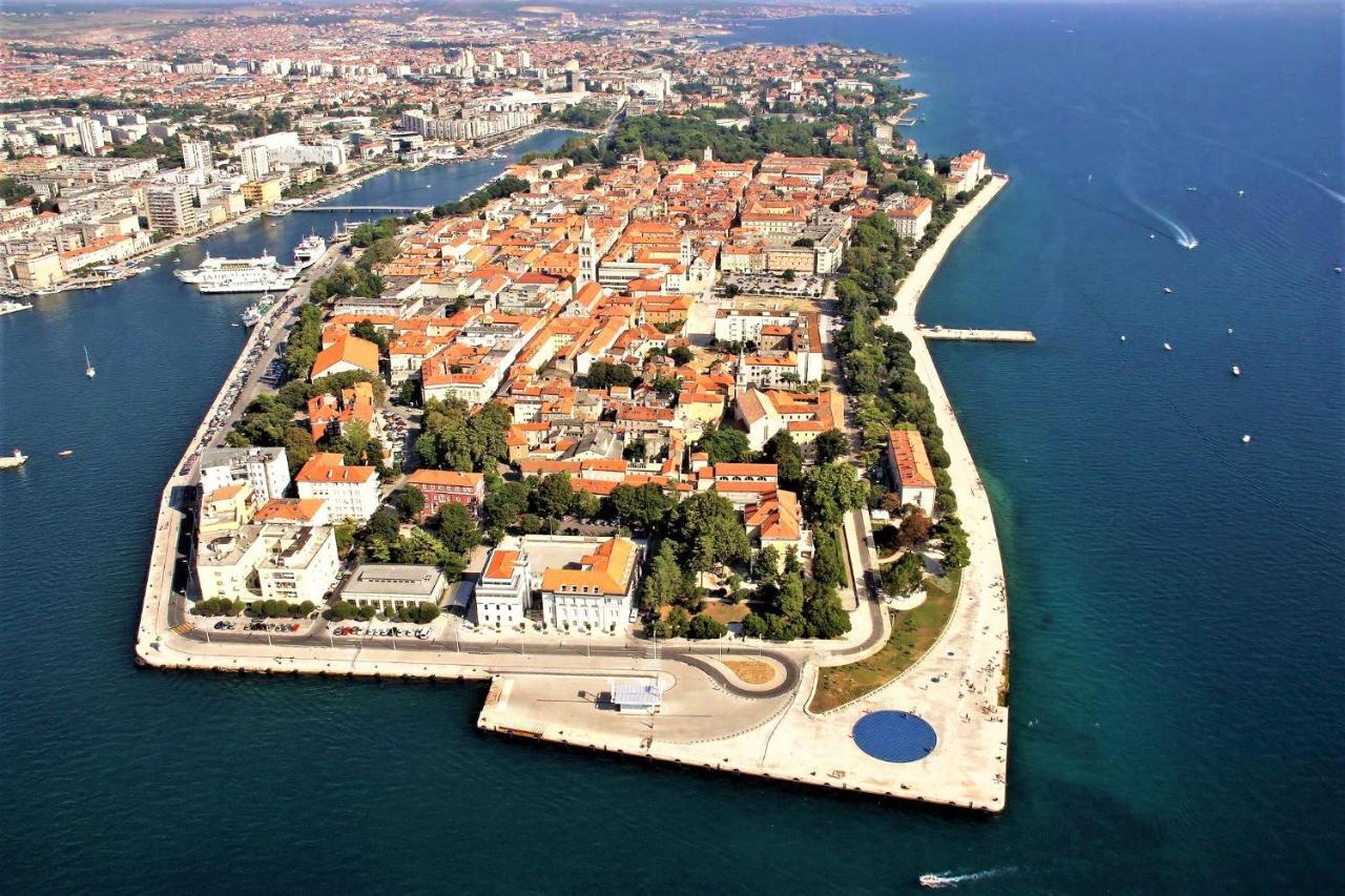 Divinity'S Reach - Old Town Center Hotel Zadar Bagian luar foto